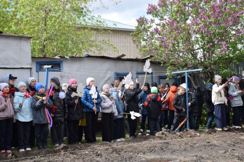 В Нурлате юнармейцы маршем прошли под окнами участника Великой Отечественной войны
