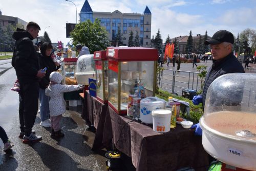 В Нурлате праздничные мероприятия прошли на центральной площади города