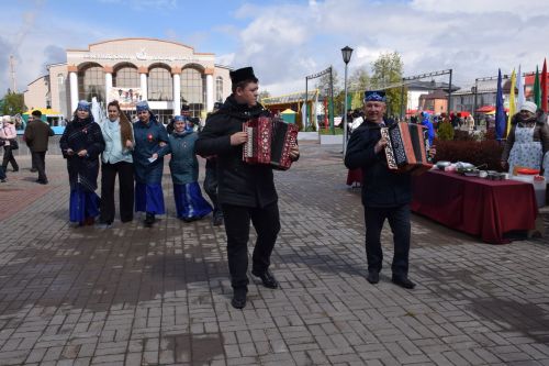 В Нурлате праздничные мероприятия прошли на центральной площади города