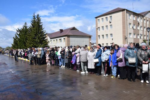 В Нурлате праздничные мероприятия прошли на центральной площади города