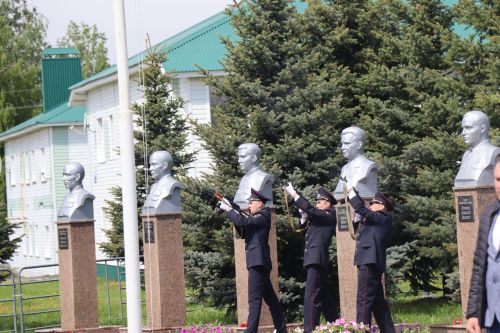 В Нурлате торжественно встретили День Победы