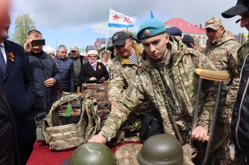 Глава Нурлатского района Дамир Ишкинеев в День Победы встретился с бойцами СВО