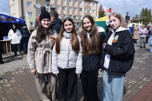 В Нурлате праздничные мероприятия прошли на центральной площади города