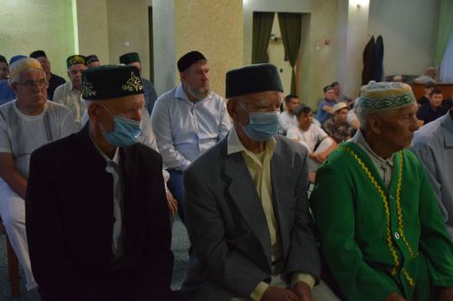 Во всех мечетях Нурлатского района прошли праздничные богослужения в честь Курбан-байрама