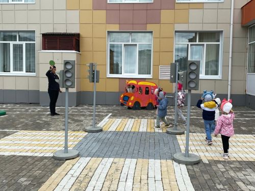 Нурлатские дошкольники изучают ПДД в игре