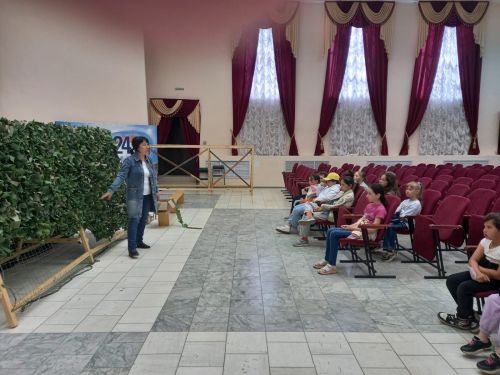 Ребята из пришкольного лагеря «Эврика» школы №3 посетили Дом Дружбы народов