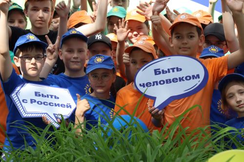 В Нурлате состоялось торжественное открытие летней смены в лагере «Заречный»