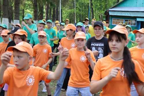 В Нурлате состоялось торжественное открытие летней смены в лагере «Заречный»