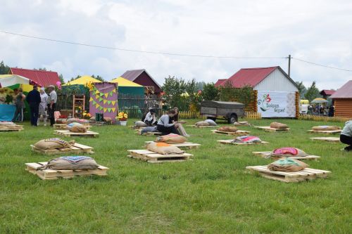 На Сабантуе в Нурлате Рифат Абдулвалиев поднялся за петухом за 30 секунд