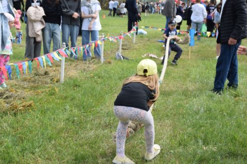 На Сабантуе в Нурлате Рифат Абдулвалиев поднялся за петухом за 30 секунд