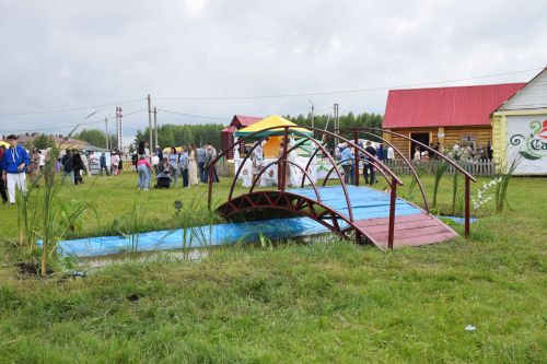 На Сабантуе в Нурлате Рифат Абдулвалиев поднялся за петухом за 30 секунд