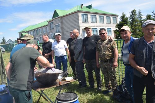 В Нурлате в Центре «Нур» прошли соревнования, посвященные ветеранам боевых действий