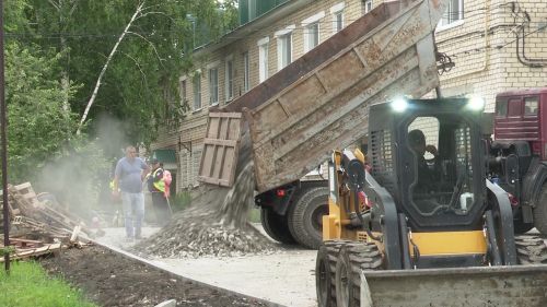В Нурлате продолжается благоустройство дворов