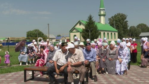 Жители села Кичкальня и их земляки отметили 30-летие местной мечети