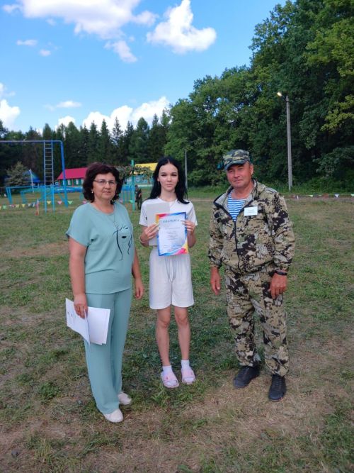 Прошли соревнования по стрельбе из пневматической винтовки в лагере «Ратный сбор»