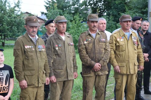 В Нурлате в День ветеранов боевых действий возложили цветы