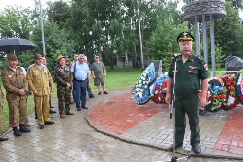 В Нурлате в День ветеранов боевых действий возложили цветы
