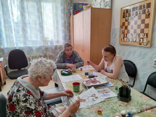 Жители Нурлатского дома-интерната считают, что начать заниматься творчеством никогда не поздно