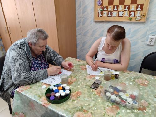 Жители Нурлатского дома-интерната считают, что начать заниматься творчеством никогда не поздно
