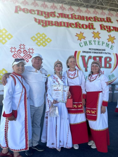 Ксения Иванова из Нурлатского района привезла награду с республиканского Уява