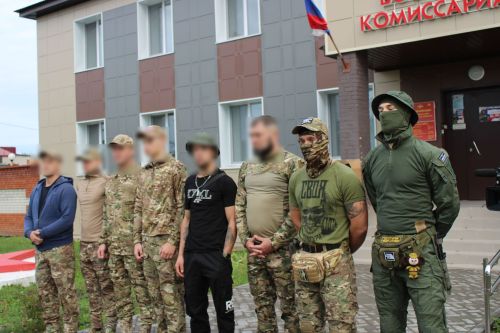 Очередная группа контрактников отправилась в зону СВО из Нурлата