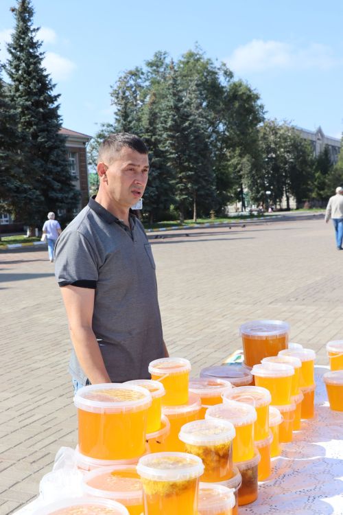 В Нурлате прошел традиционный фестиваль меда