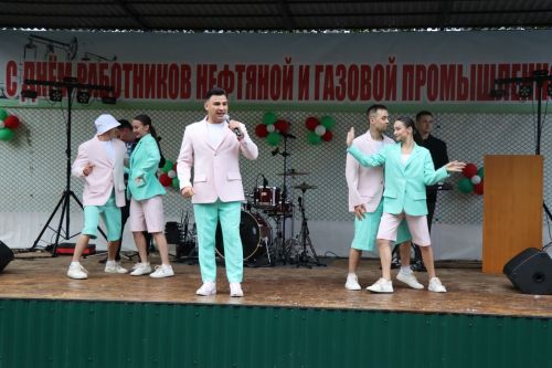 В «Татнефти» стало традицией профессиональную дату отмечать как семейный праздник