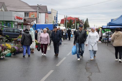 В Нурлате проходит очередная сельскохозяйственная ярмарка