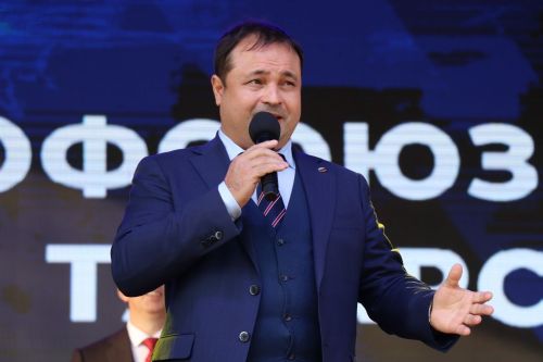 Нурлатцы отмечают День профсоюзов (фоторепортаж)
