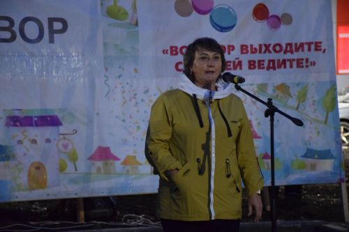В Нурлате открылся еще один двор, благоустроенный в рамках республиканской  программы