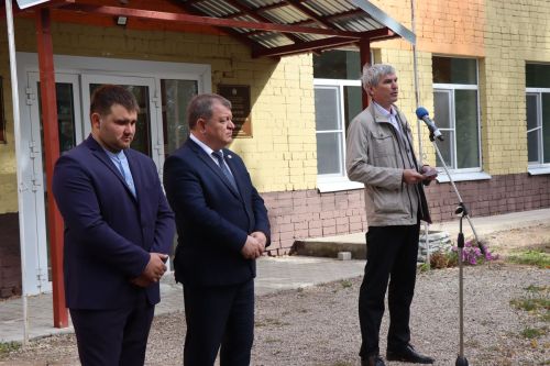 В Биляр-Озере открыли памятную доску ко 100-летию легендарного председателя колхоза