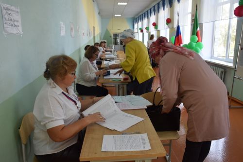 Яруллины из Нурлата голосовали за мирное будущее