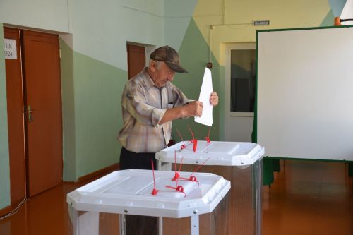 Яруллины из Нурлата голосовали за мирное будущее