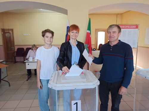 Нурлатцы на выборы идут семьями