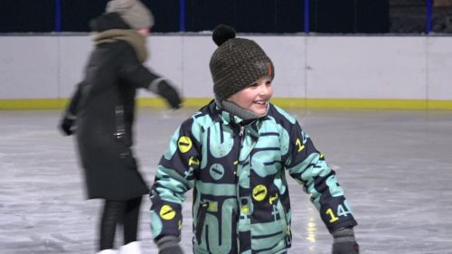 В новогодние каникулы нурлатцев приглашают на каток для массового катания