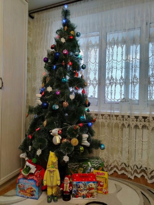 В Нурлате провели конкурс «Елочка дома» среди жителей пятиэтажного дома