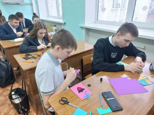 Творческий мастер-класс по Пушкинской карте провела центральная библиотека Нурлата