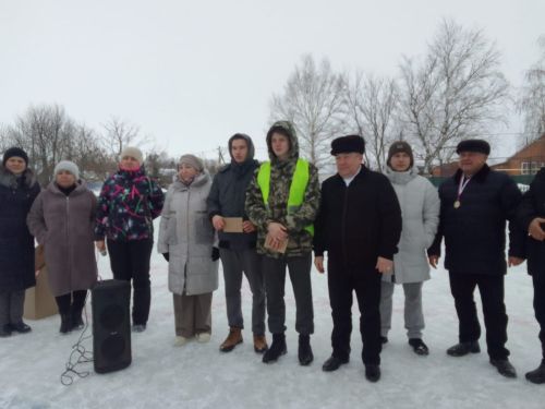 В селе Курманаево прошел турнир по хоккею среди сельских школ Нурлатского района