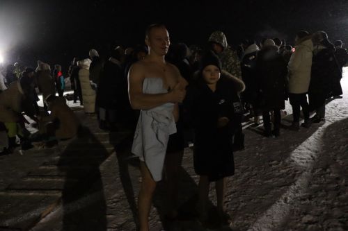 В Нурлатском районе верующие совершили омовение в ледяной купели