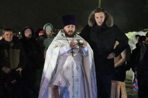 В Нурлатском районе верующие совершили омовение в ледяной купели