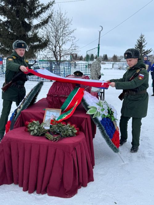 Нижненурлатцы проводили в последний путь еще одного земляка - участника СВО