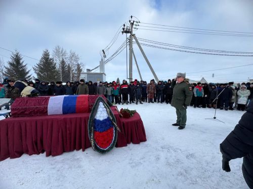 Нижненурлатцы проводили в последний путь еще одного земляка - участника СВО