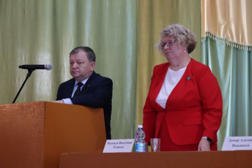 В Андреевском сельском поселении сход граждан прошел с участием Дамира Ишкинеева