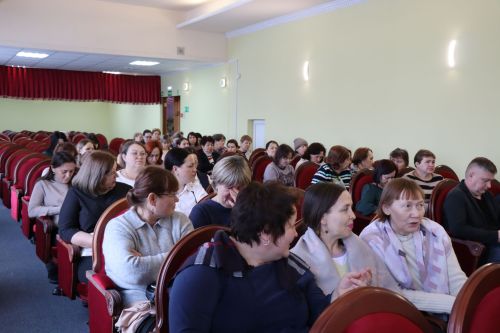 Сегодня в Нурлате состоялось собрание трудовых коллективов социальных учреждений