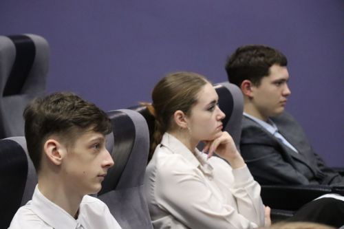 В КДЦ «Грани» прошла памятная встреча «900 дней мужества»
