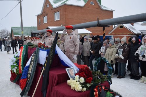 В Нурлате простились с бойцом СВО Хуснутдиновым Фаилем