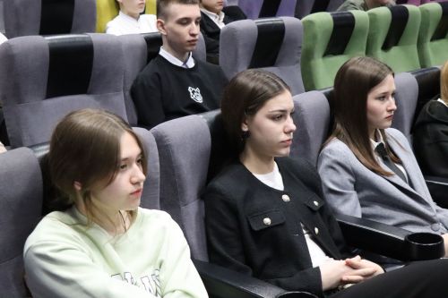 В КДЦ «Грани» прошла памятная встреча «900 дней мужества»
