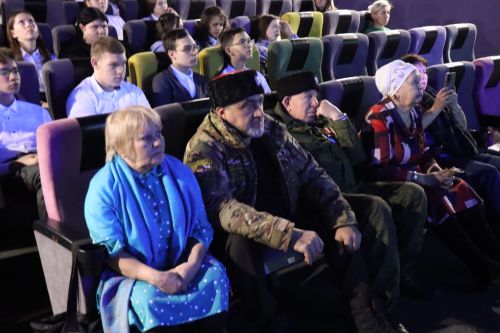 В КДЦ «Грани» прошла памятная встреча «900 дней мужества»