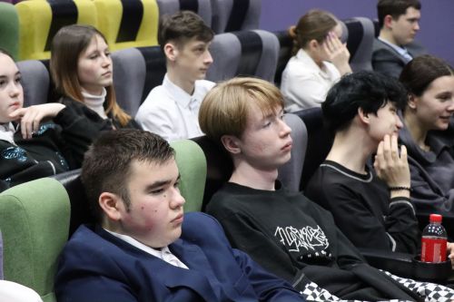 В КДЦ «Грани» прошла памятная встреча «900 дней мужества»