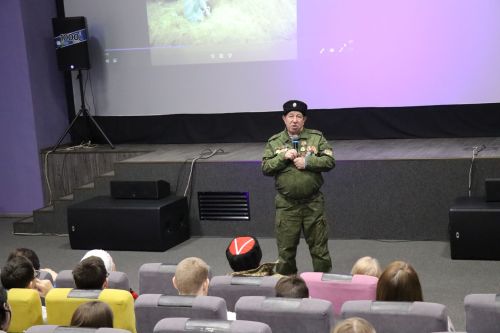 В КДЦ «Грани» прошла памятная встреча «900 дней мужества»